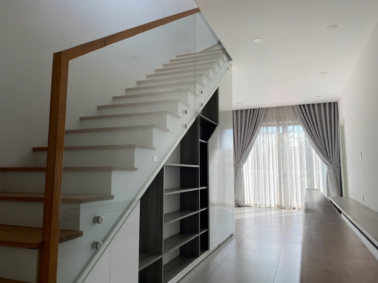 Cho thuê Biệt thự Phường Long Thạnh Mỹ, Quận 9, Diện tích 146m², Giá 25 Triệu/tháng 12