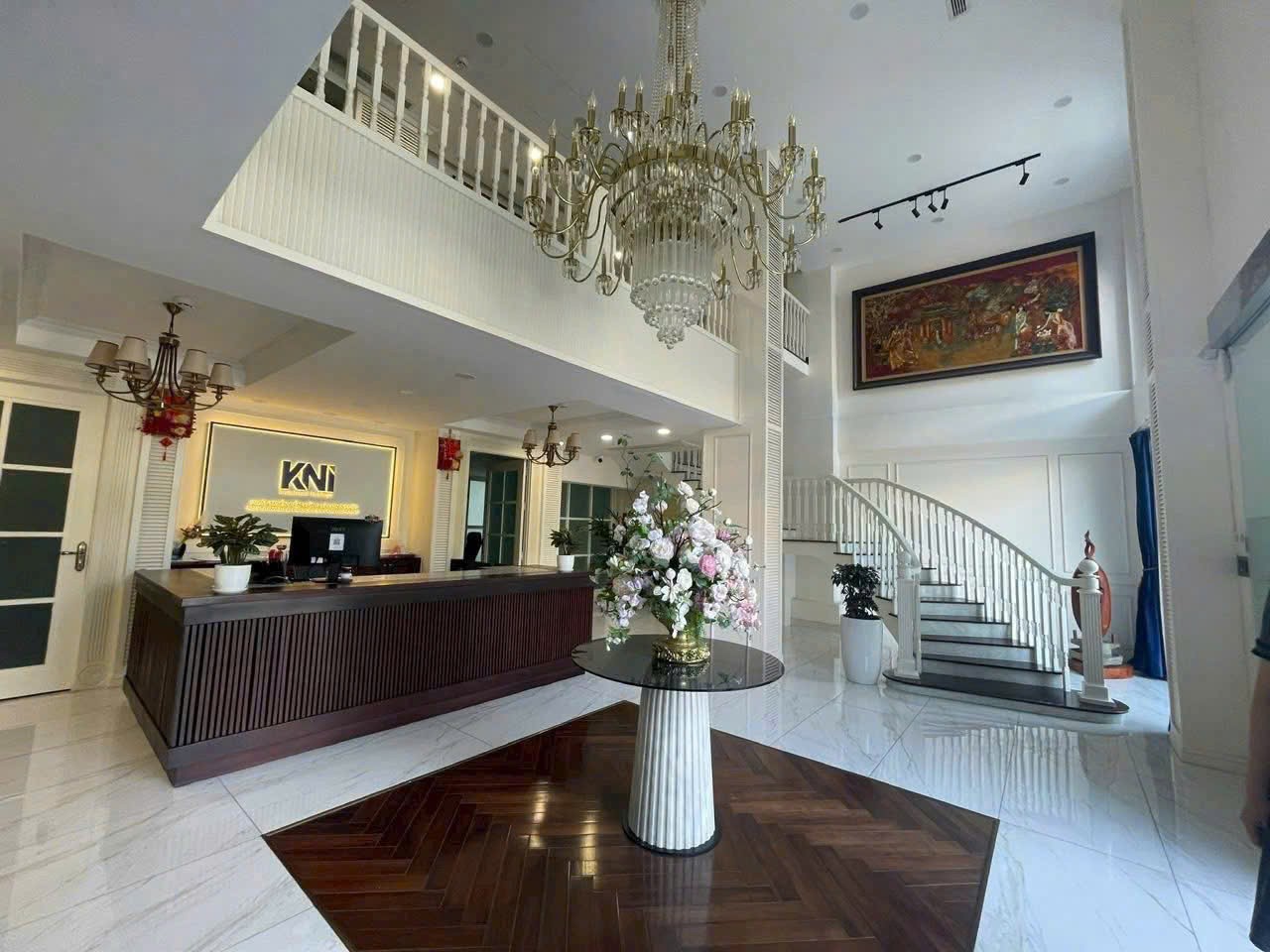 Cho thuê Nhà mặt tiền Phường Phú Mỹ, Quận 7, Diện tích 1000m², Giá Thương lượng 8