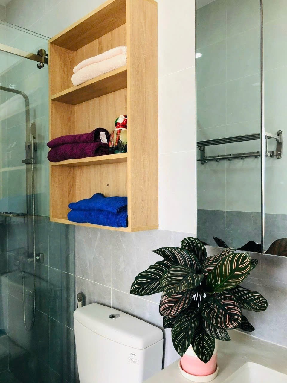 Cho thuê Nhà mặt tiền Phường Phú Hữu, Quận 9, Diện tích 121m², Giá 17 Triệu/tháng 12