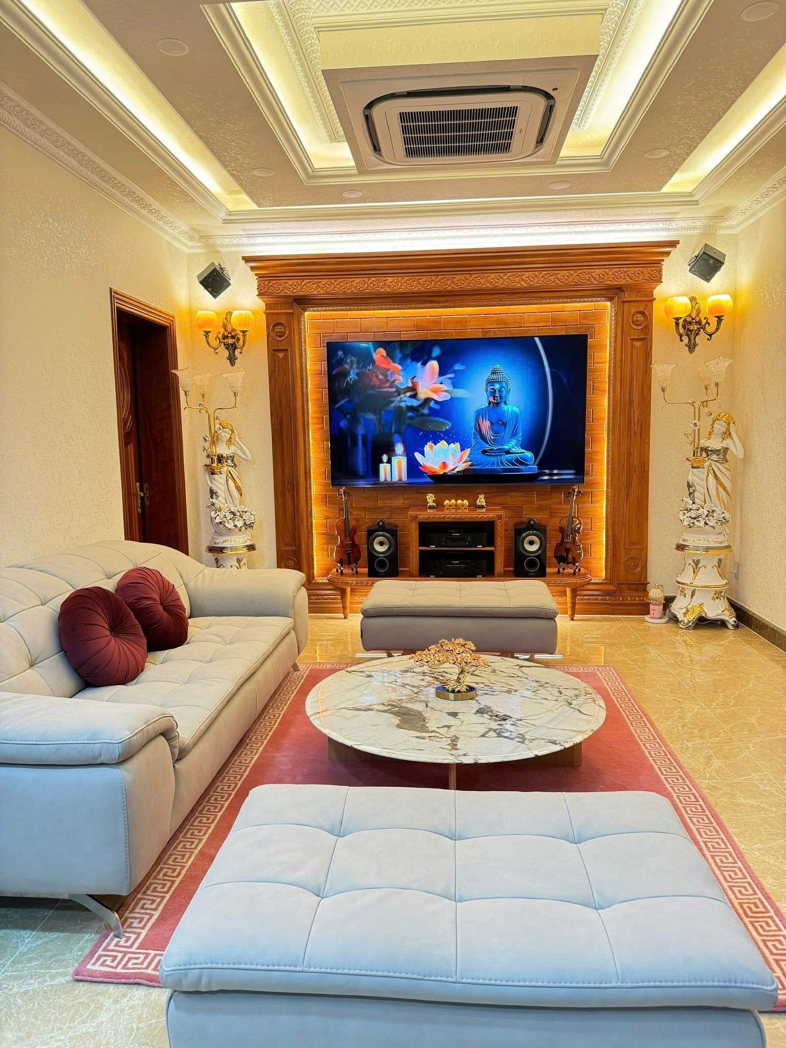 Cần bán Biệt thự Quận 2, Hồ Chí Minh, Diện tích 240m², Giá Thương lượng 7