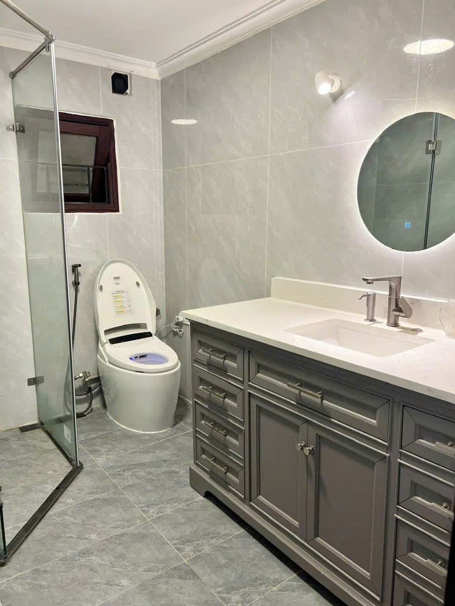 Cần bán Nhà mặt tiền đường Vũ Ngọc Phan, Phường Láng Hạ, Diện tích 90m², Giá 23.5 Tỷ 10