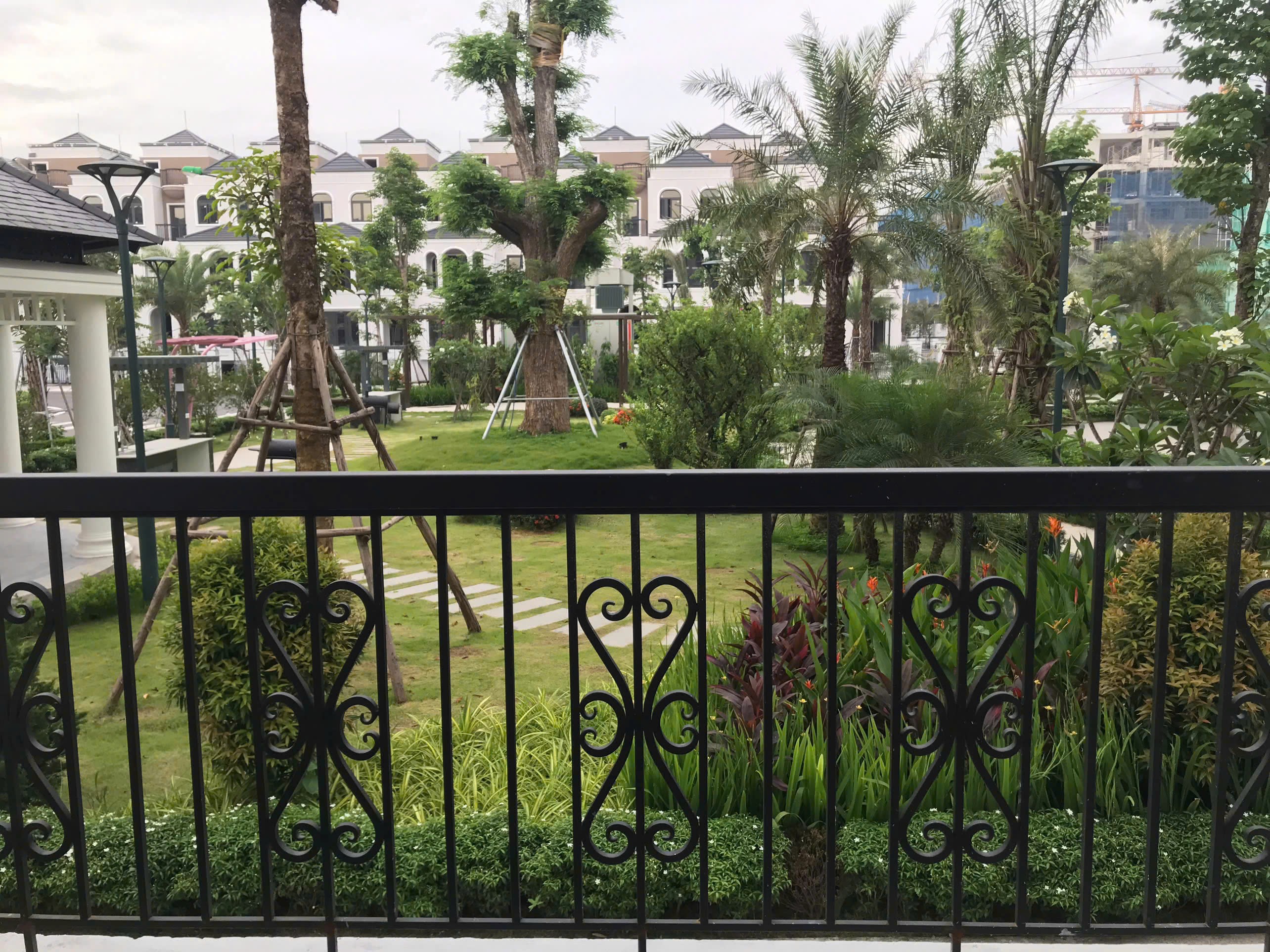 BÁN BTLK CIPUTRA – 2 MẶT THOÁNG, KHU GIA BY KITA, DT 140M², GIÁ 76–78 TỶ 4