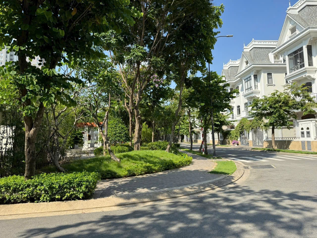 Cần bán Biệt thự Phường Thạnh Mỹ Lợi, Quận 2, Diện tích 300m², Giá 60.5 Tỷ