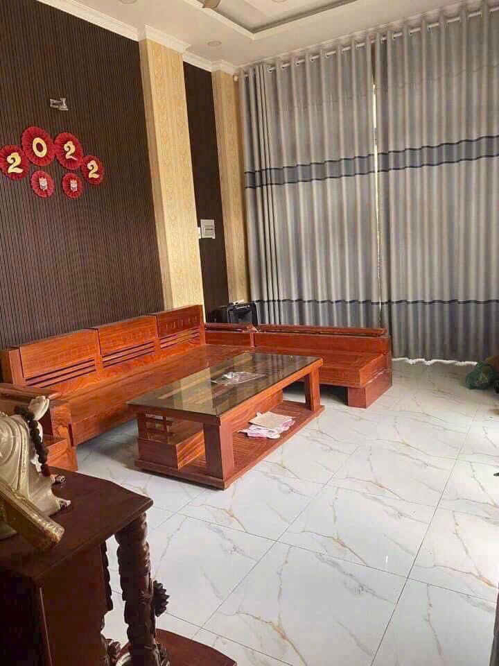 Cần bán Nhà mặt tiền đường Số 4, Phường Long Trường, Diện tích 133m²,  4 tầng 2