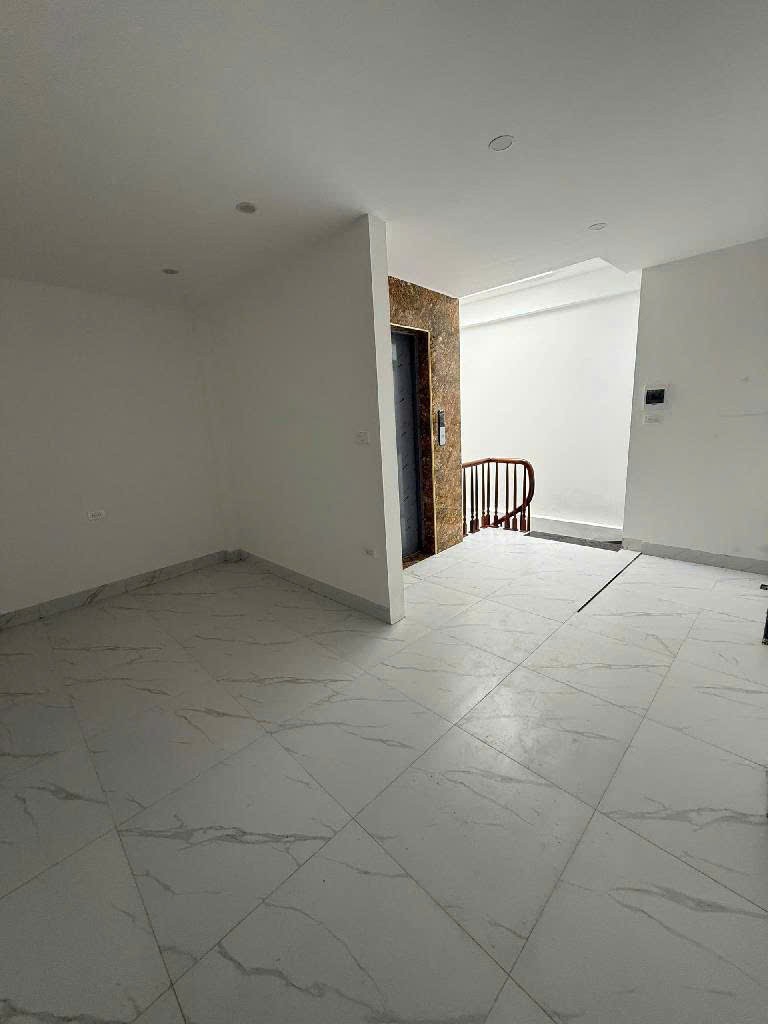 BÁN NHÀ CỔ NHUẾ – GẦN PHẠM VĂN ĐỒNG – 33M x 5 TẦNG – 6.4 TỶ 3