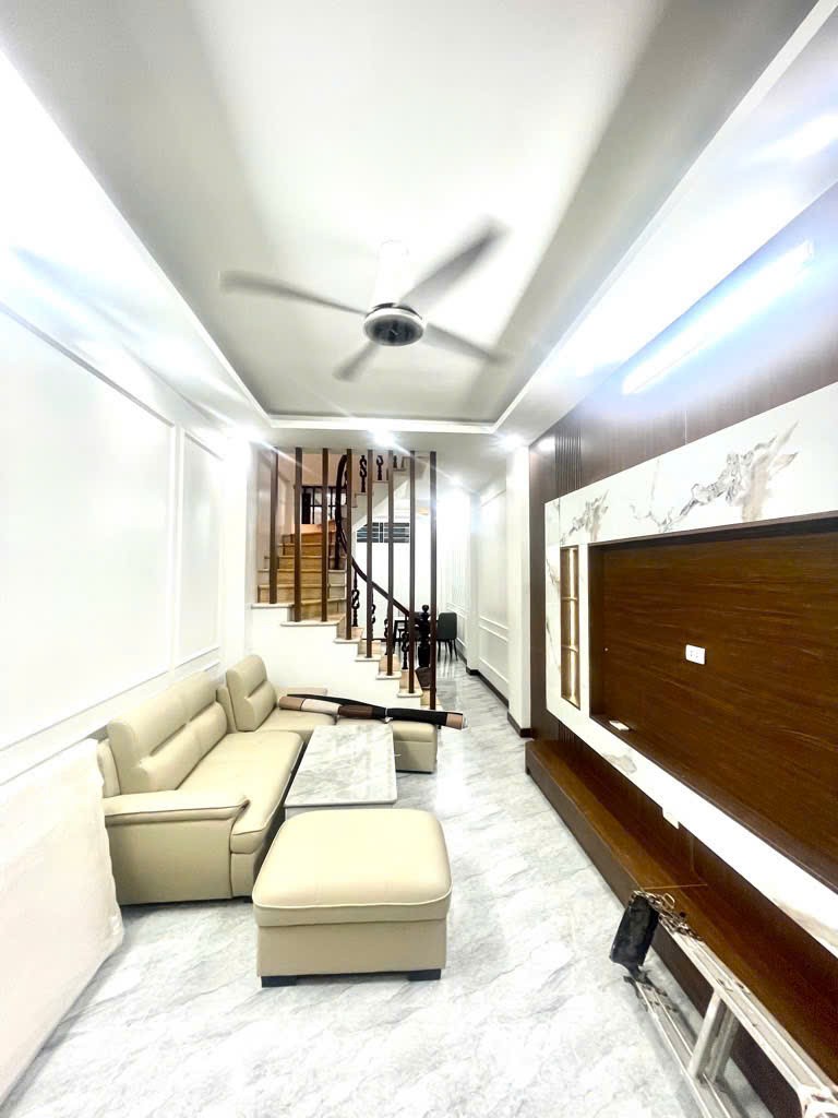 NHÀ LIÊN MẠC – 32M x 5 TẦNG – Ô TÔ ĐỖ CỔNG – 5.2 TỶ