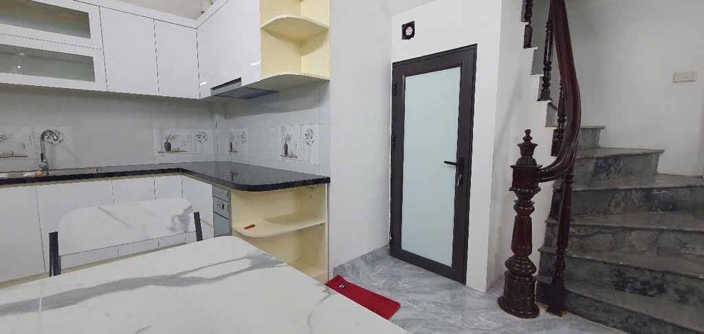 NHÀ PHỐ TRẦN CUNG – 40M2 x 5 TẦNG – NGÕ THÔNG – GẦN BỆNH VIỆN E – 4.95 TỶ