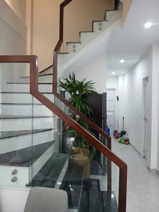 NHÀ MỚI Ô TÔ CHÁNH- VÀO NHÀ  Phố Thạch Bàn 46m2 X 5 tầng 10.5 tỷ Long Biên. 4