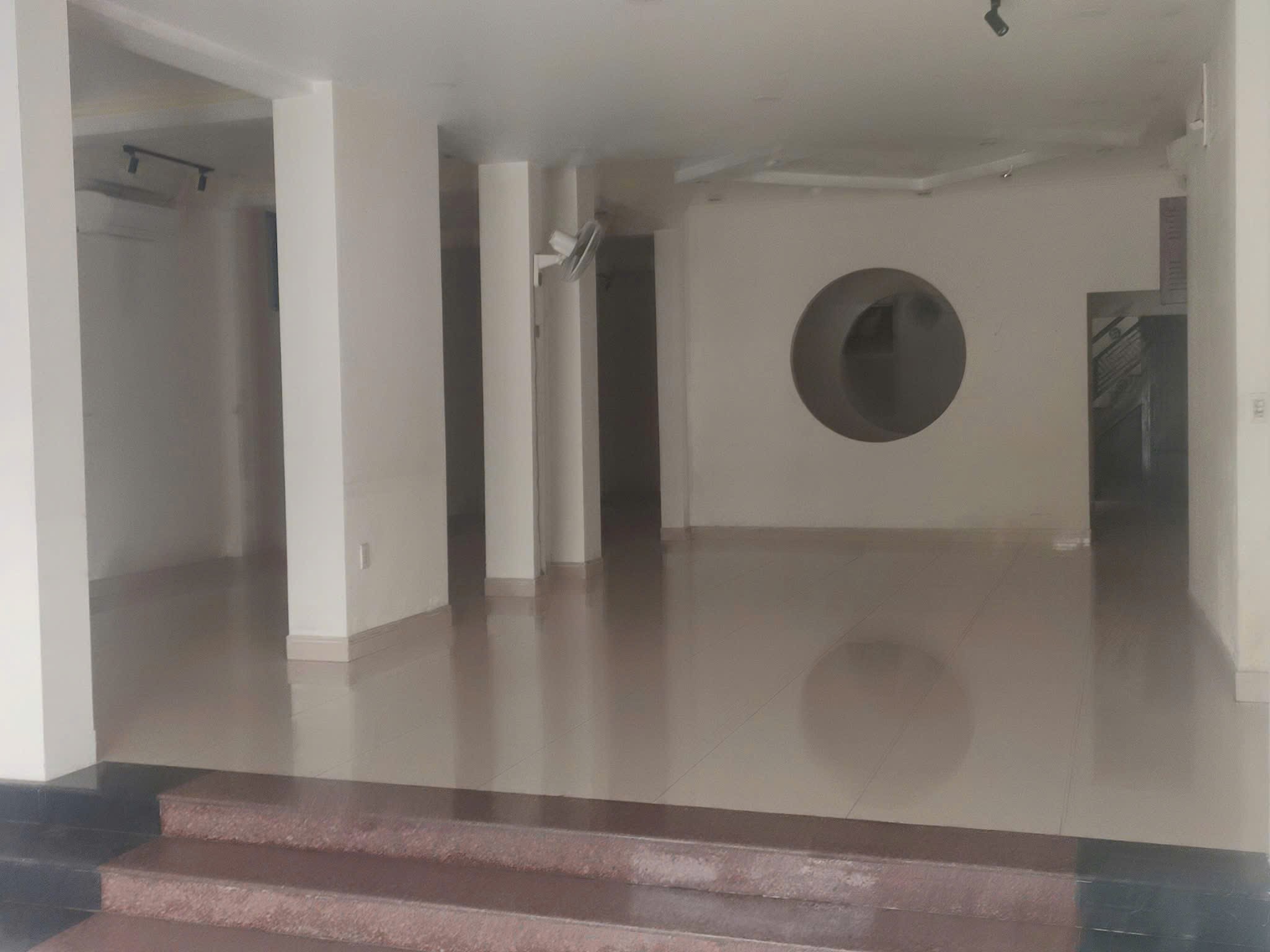 Cho thuê Nhà mặt tiền Phường Phước Long B, Quận 9, Diện tích 160m², Giá 050 Triệu/tháng 4