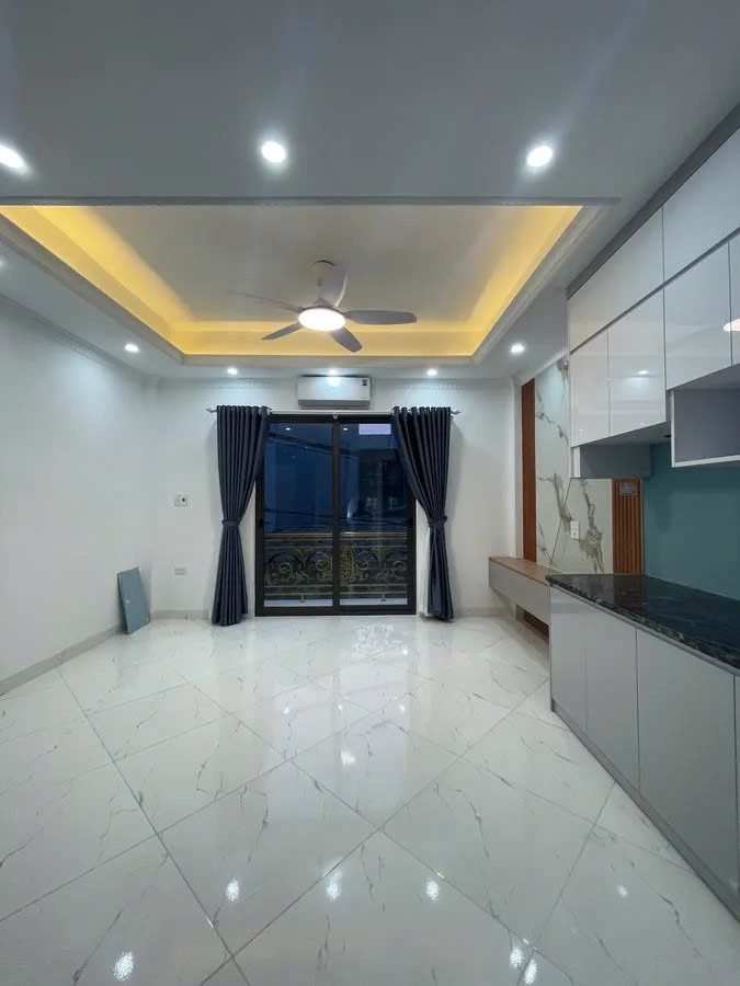 NHÀ ĐẸP MỚI Phố Tư Đình ô tô vào nhà 30m2 X 6 tầng,mặt tiên 4.5m, 8.95 tỷ Long Biên. 3