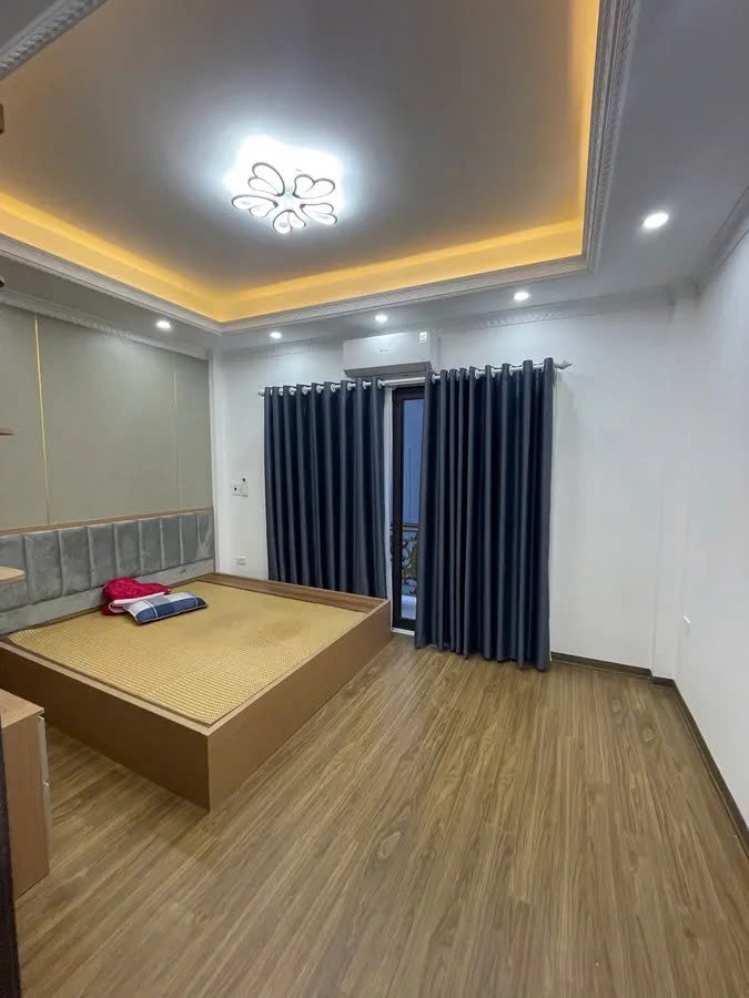 NHÀ ĐẸP MỚI Phố Tư Đình ô tô vào nhà 30m2 X 6 tầng,mặt tiên 4.5m, 8.95 tỷ Long Biên. 4