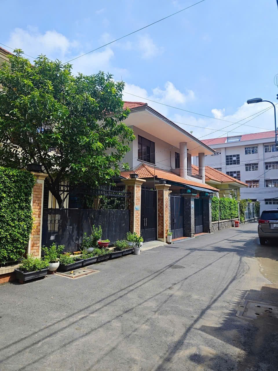 Cần bán Biệt thự Phường Thảo Điền, Quận 2, Diện tích 340m², Giá 085 Tỷ 7