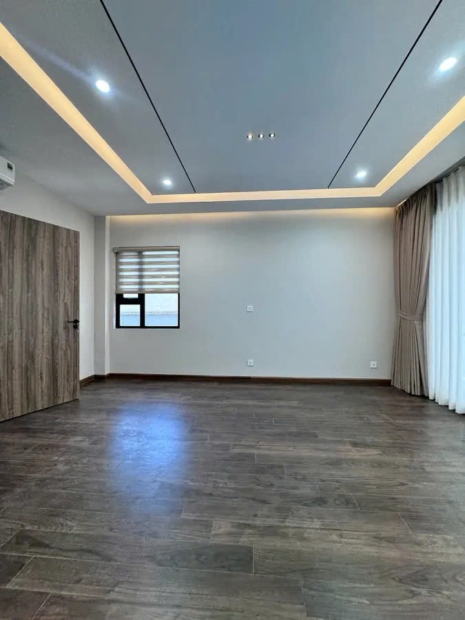 NHÀ MỚI Ô TÔ VÀO NHÀ Phố Vũ Xuân Thiều 48m2 X 6 tầng, mặt tiền  4.8m, 10.5 tỷ Long Biên. 3