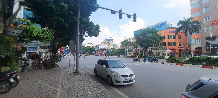 MẶT PHỐ NGUYỄN SƠN 35 tỷ 150m KINH DOANH VỈA HÈ RỘNG,LONG BIÊN 3