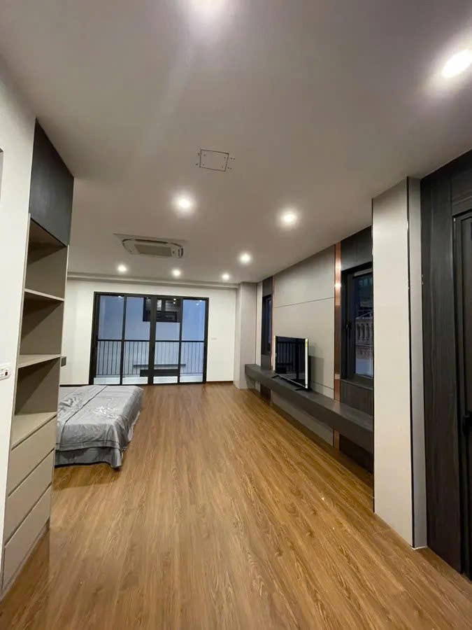 SIÊU PHẨM LONG BIÊN PHÂN LÔ Ô TÔ VÀO NHÀ 6 TẦNG Phố Ngọc Thụy 52 m2 X 13.8 tỷ. 4