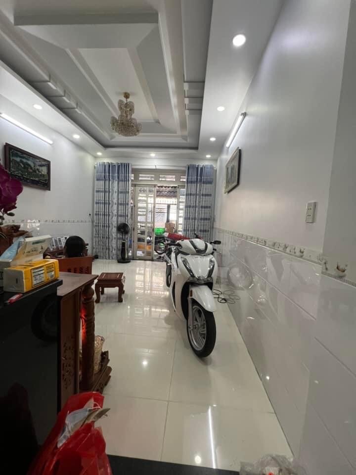 Bán nhà hẻm 6m Trường Chinh-ngang 4.1m-5PN-nhà mới-nở hậu-cạnh chợ chỉ 9 tỷ hơn