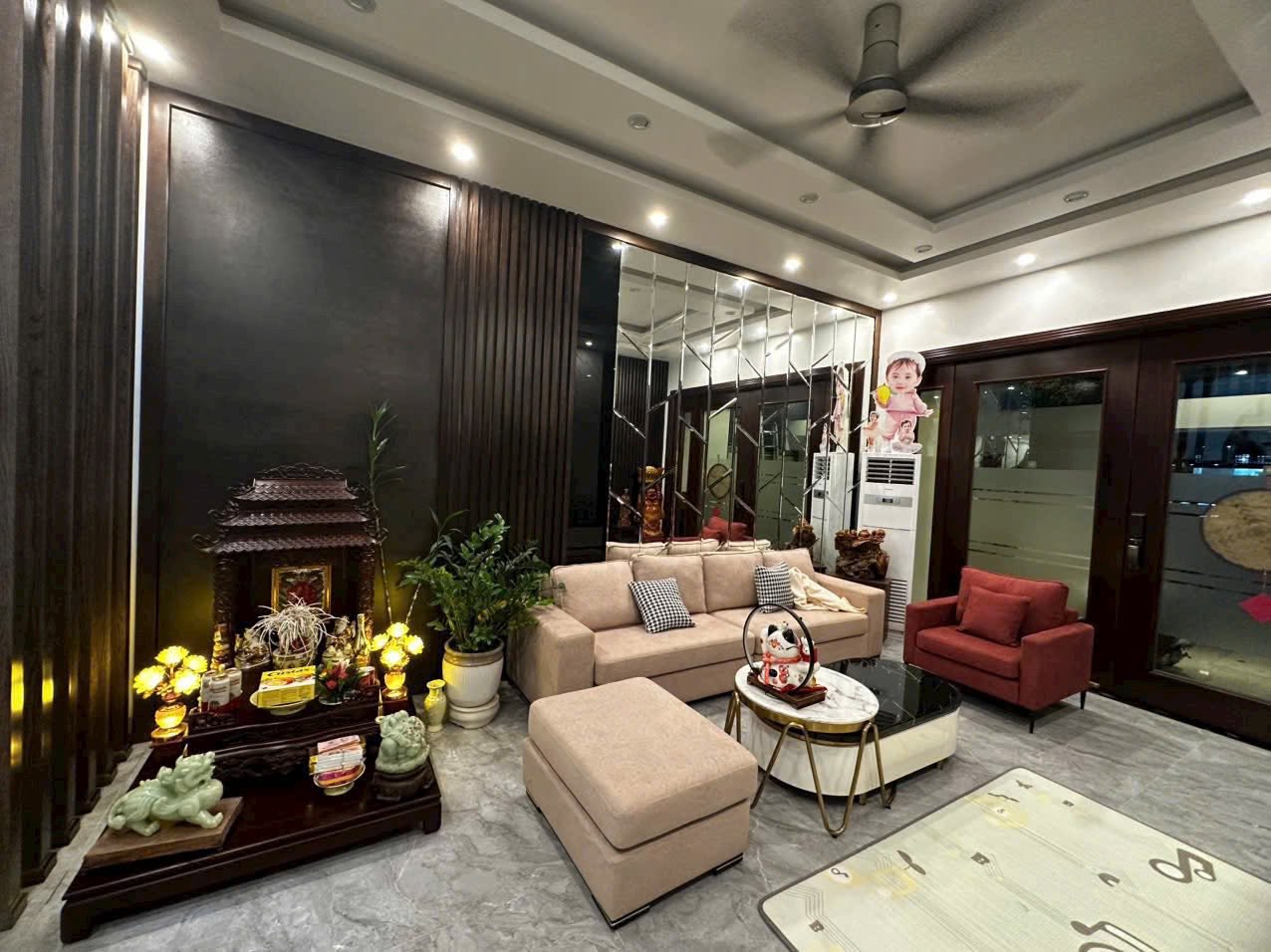 Bán nhà 3 tầng mặt phố Tô Hiến Thành, Đông Nam Cường, TP HD, 83.25m2, mt 4.5m, 3 ngủ, 3 vs, giá tốt