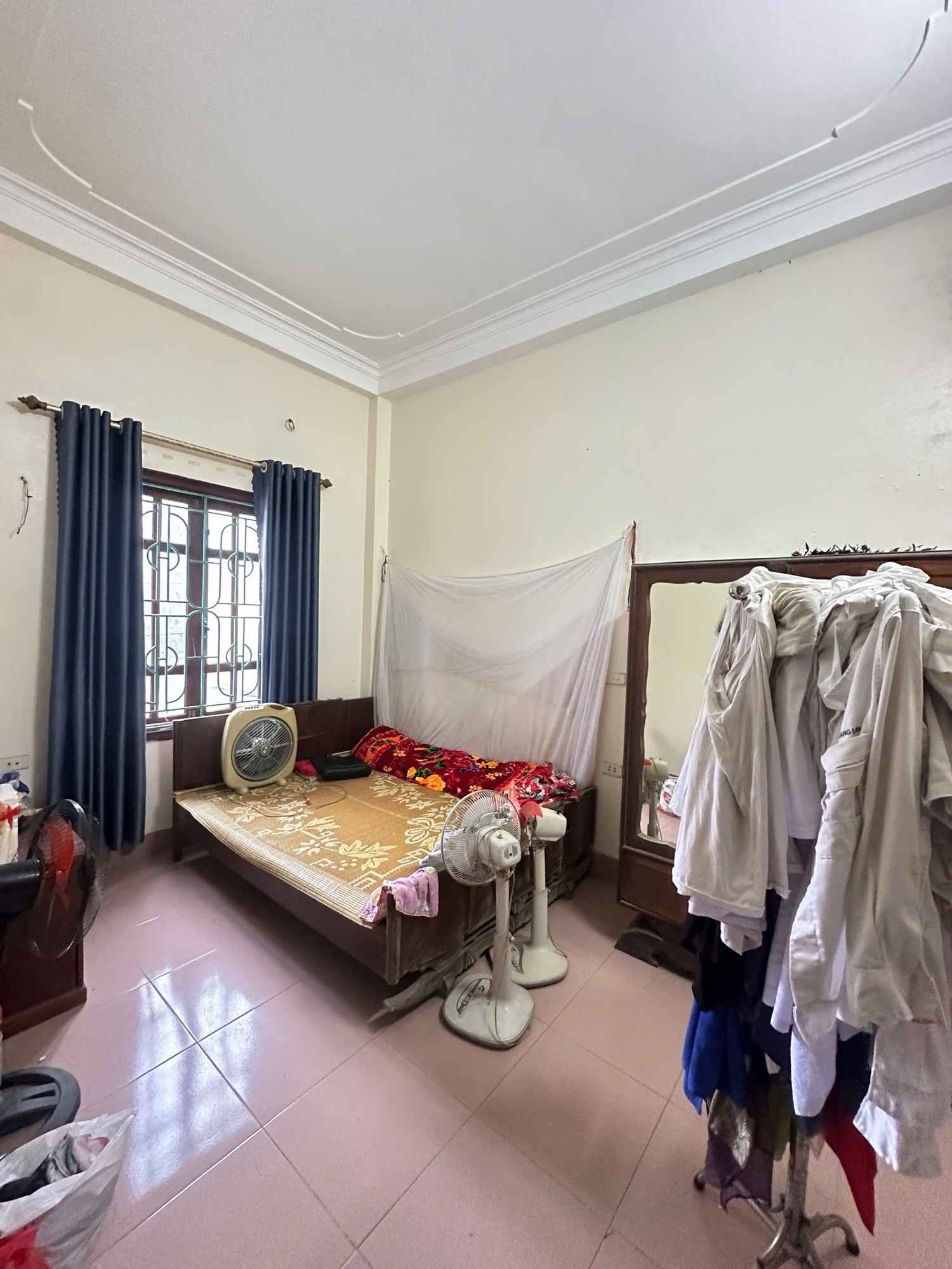 Bán nhà vị trí đắc địa phố Sài Đồng - Long Biên. 2