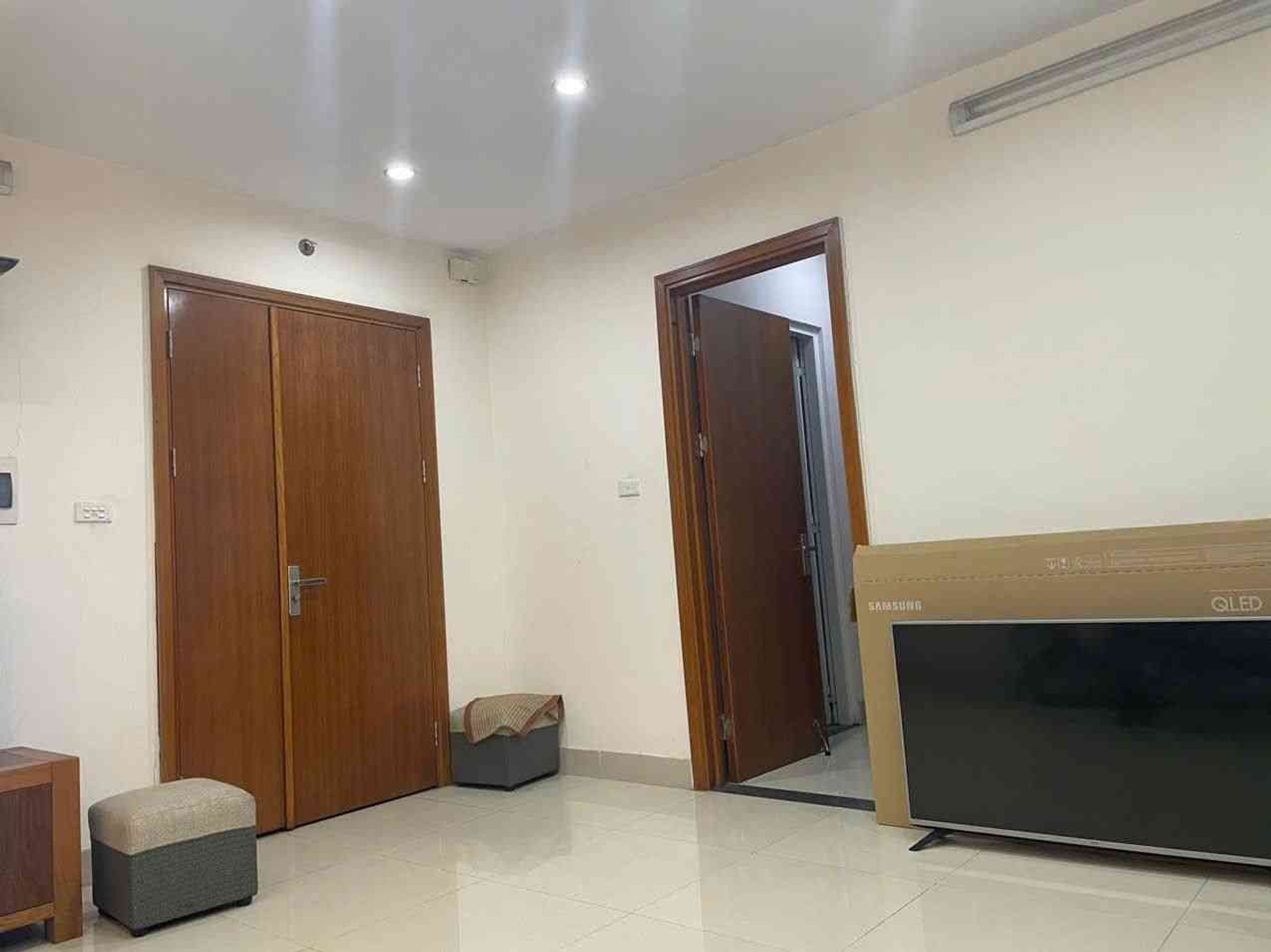 Chung cư Thạch Bàn 4.1 tỷ có 2 ngủ vệ sinh riêng,view phòng thoáng 3