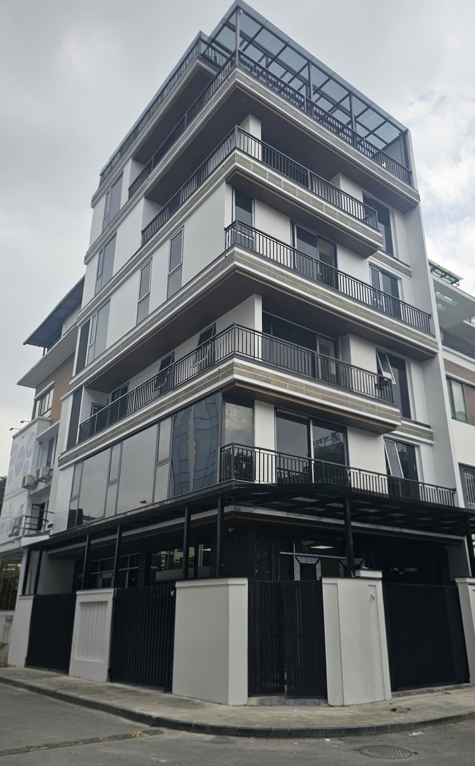 Cho thuê nhà, 87m2- 5.5T, Nguyễn Trường Tộ, Hàng Than, Trấn Vũ -30 tr
