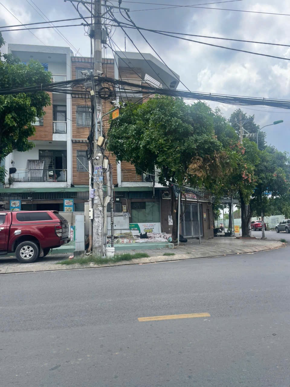 CHO THUÊ GÓC 2 MẶT TIỀN HIẾM – HIỆP THÀNH CITY, QUẬN 12 3