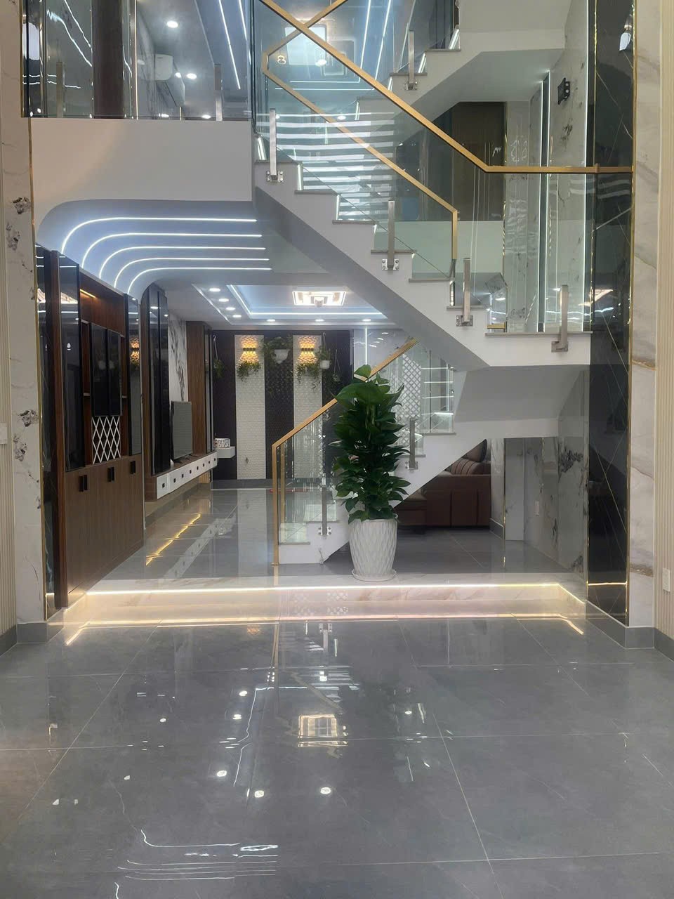 GIÁ CHỈ 6,49 TỶ – NHÀ 4 TẦNG ĐẸP LONG LANH, CÁCH NGUYỄN ẢNH THỦ CHỈ 200M 2