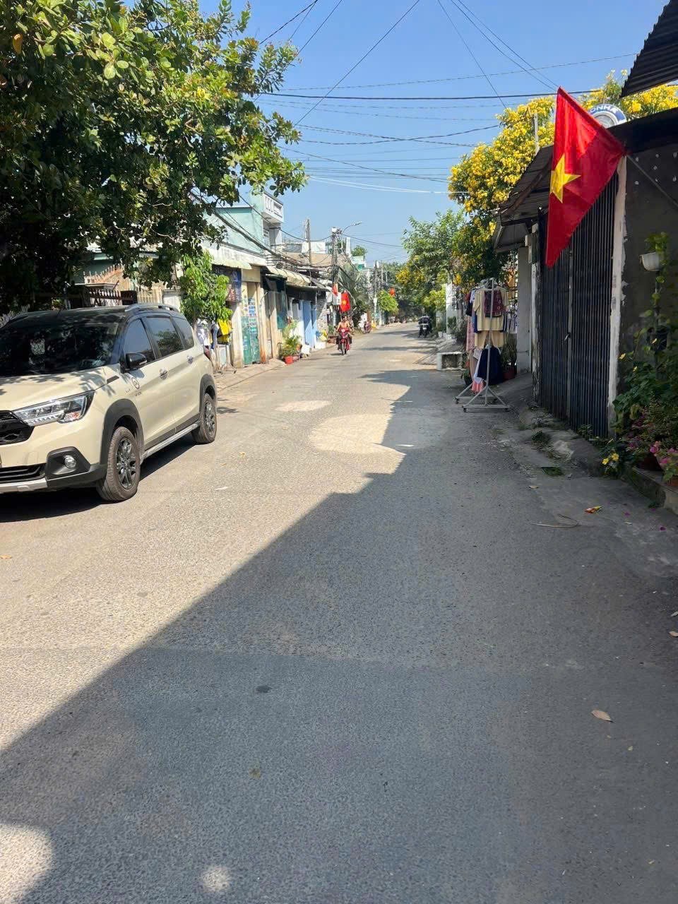 HOT HÓC MÔN – 3 LÔ ĐẤT MT ĐƯỜNG NHỰA 7M, CHÂN DÀI 38M – ĐÓN SÓNG QUY HOẠCH 2