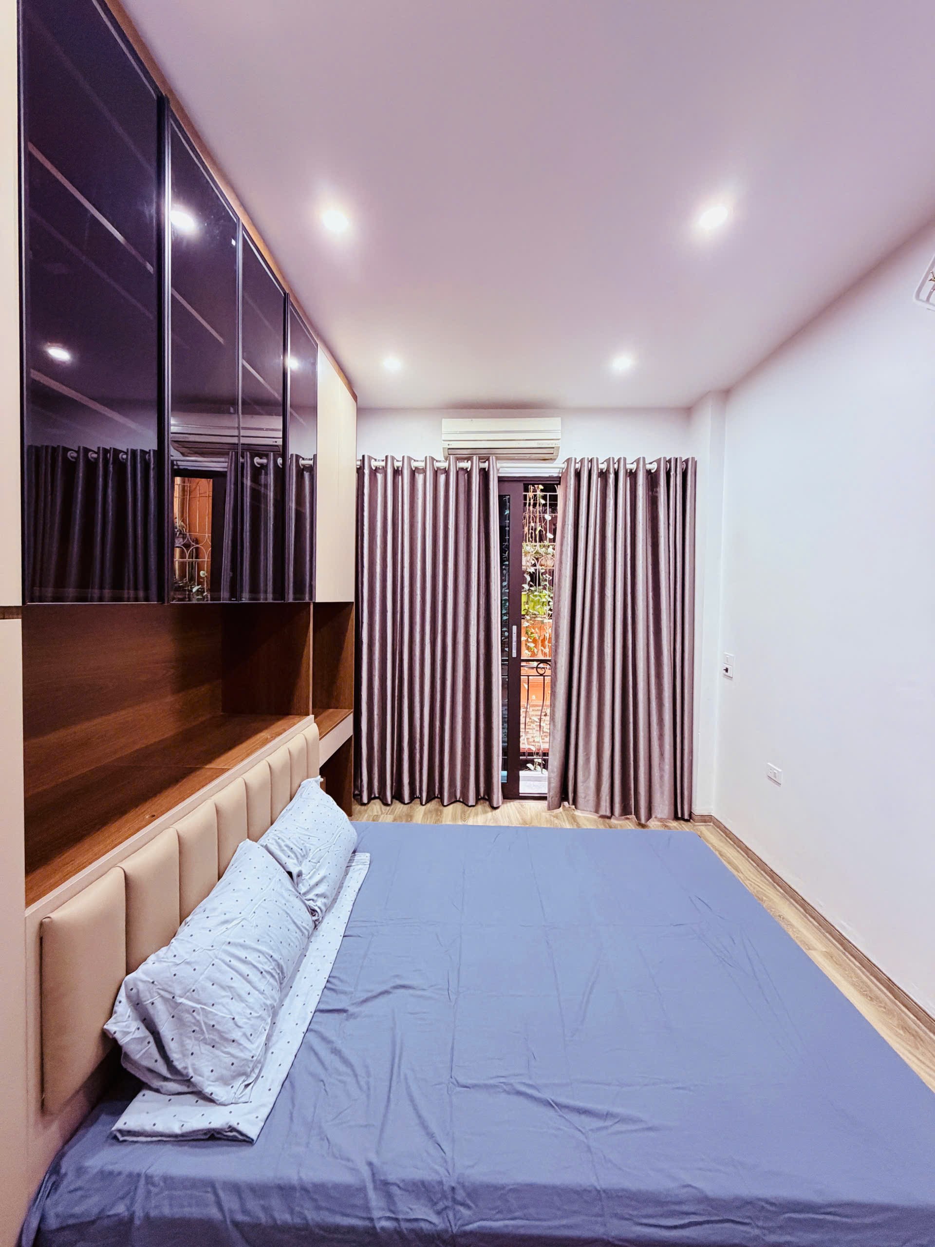 Nhà vị trí đẹp 604 đường Ngọc Thuỵ - Long Biên. 4
