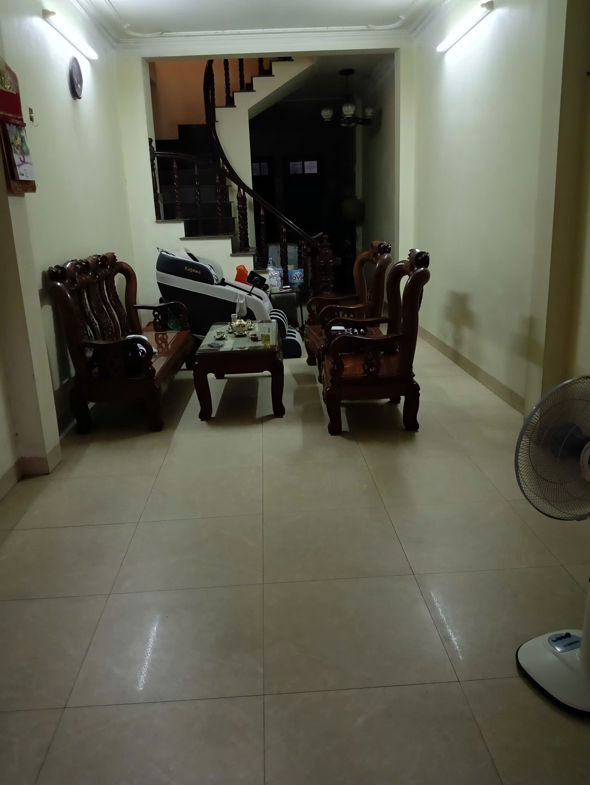 Vị trí đắc địa đường Ngô Gia Tự - Long Biên. 2
