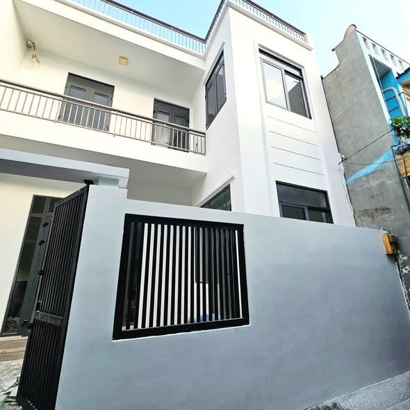 CHO THUÊ NHÀ KDC HỒNG LONG GẦN QL13, ĐƯỜNG HIỆP BÌNH – 2 TẦNG, 2PN 2WC – 10TR/THÁNG 2