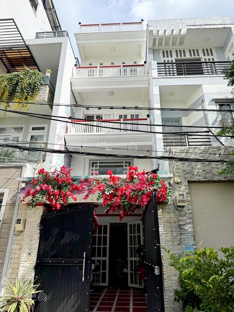 Bán nhà mặt tiền Bùi Minh Trực, ngang 4m, xe hơi ngủ, tặng nội thất 3 tỷ, 1 bước ra chợ