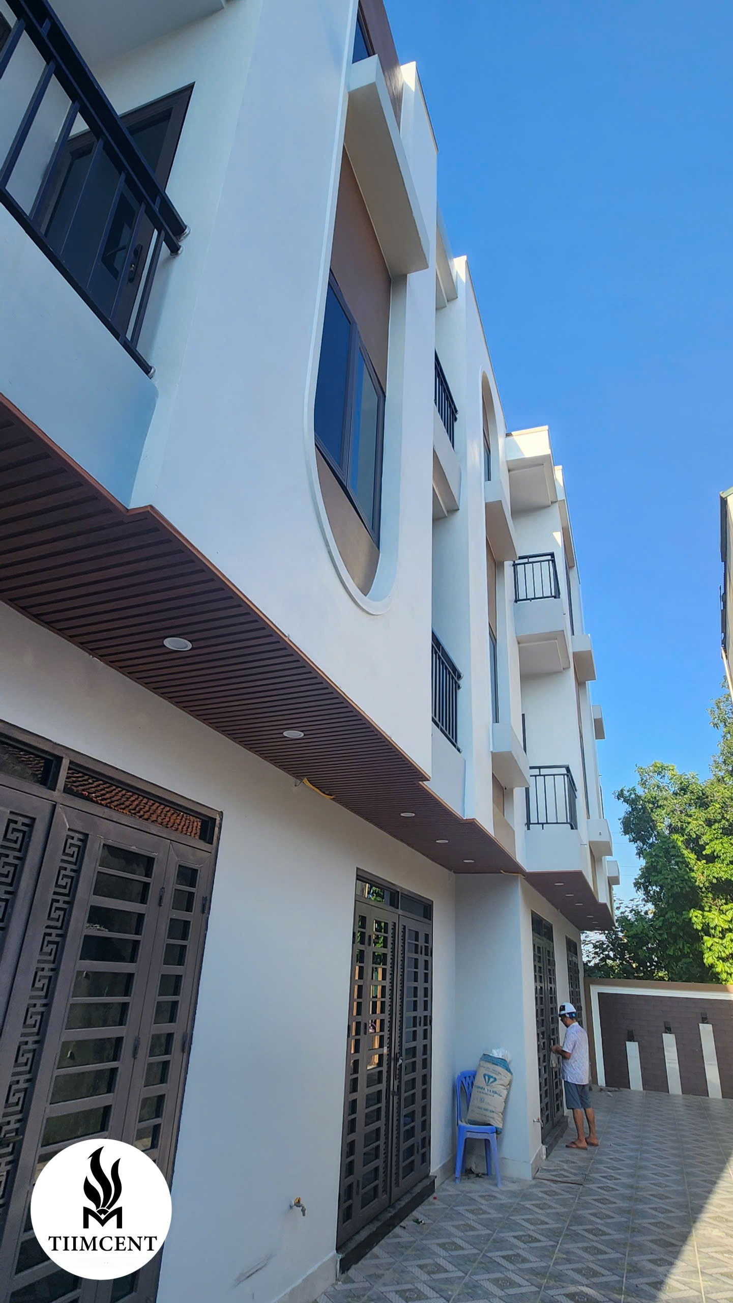 CHÍNH CHỦ BÁN NHÀ MỚI XÂY 3 TẦNG 2 MẶT TIỀN LẠC ĐẠO VĂN LÂM, 2.x tỷ, 0835459289