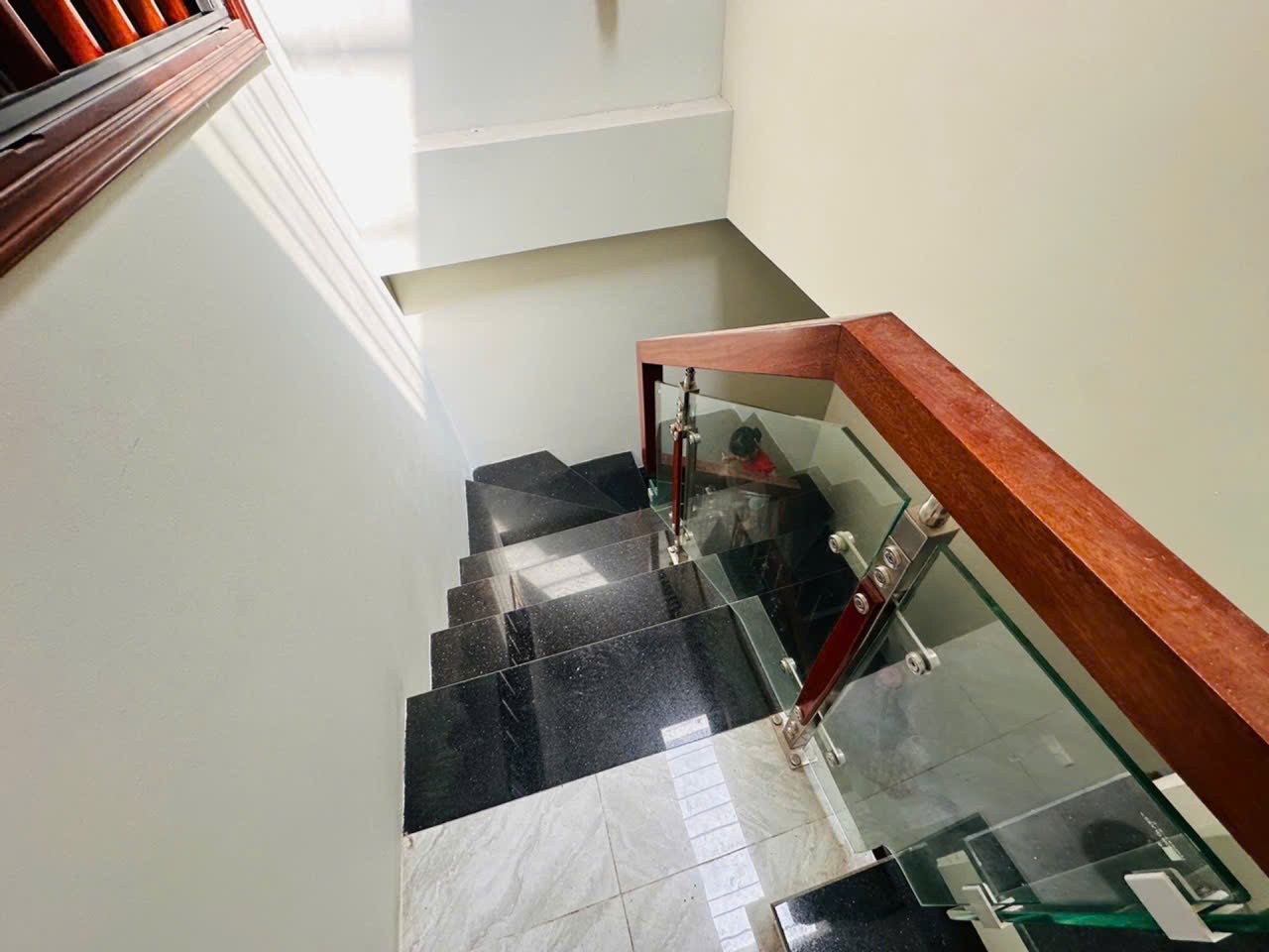 38m2 NHÀ DÂN XÂY TRẠM TRÔI, Ô TÔ ĐỖ CỬA, THOÁNG TRƯỚC SAU, SÁT ĐƯỜNG QL32, nhỉnh 7 tỷ 4