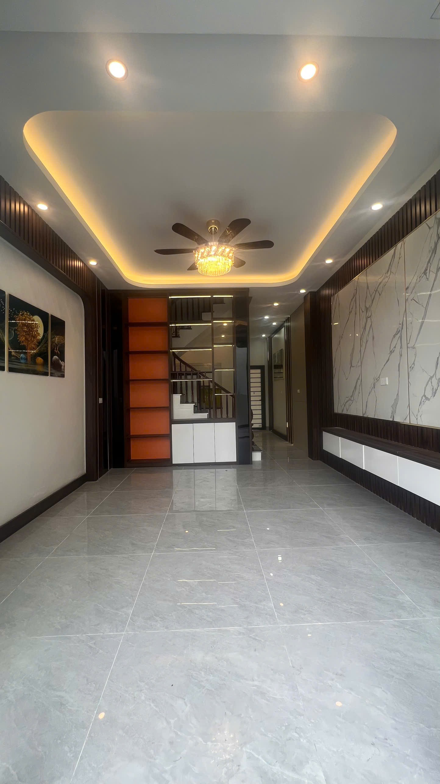 NHÀ ĐẸP TRẦN LÃM – VỊ TRÍ TRUNG TÂM, TIỆN ÍCH NGẬP TRÀN. 4 tầng 2,9xx tỷ có thương lượng, hỗ trợ 3