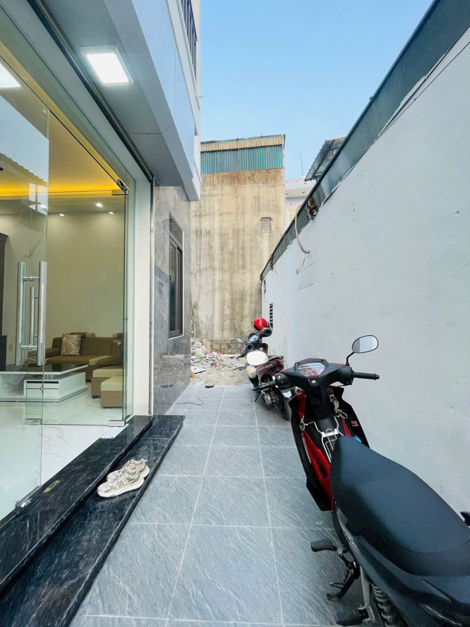Nhà 3 tầng Nguyễn Thị Duệ thông Ngô Quyền 40m2 ngõ thông giá 2ty650 3