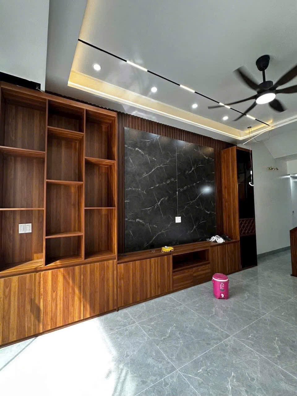 Bán nhà ngõ phố Hoàng Lộc, ph Lê Thanh Nghị, TP HD, 52m2, mt 4m, 3 ngủ, 3 vs, mt 4m, ngõ oto chỉ 3 3