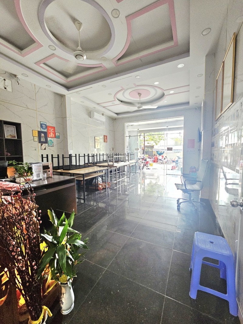 Bán nhà mặt phố đường số 10, Linh Trung, Thủ Đức, TP HCM. DT 90m2, 4 tầng, SHR. Giá 11,45 tỷ. 2