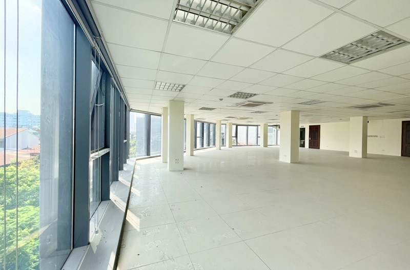 Chào thuê 200m sàn VP mặt phố Dịch Vọng, giá rẻ nhất thị trường, sẵn vào hoạt động 4