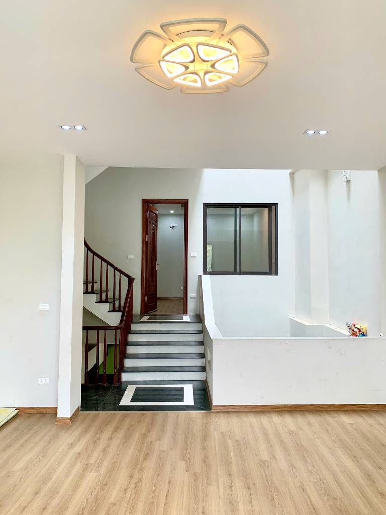 Hiếm Tây Mỗ 14 tỷ 81m mặt tiền 5m ô tô đỗ cửa,sổ đỏ 5