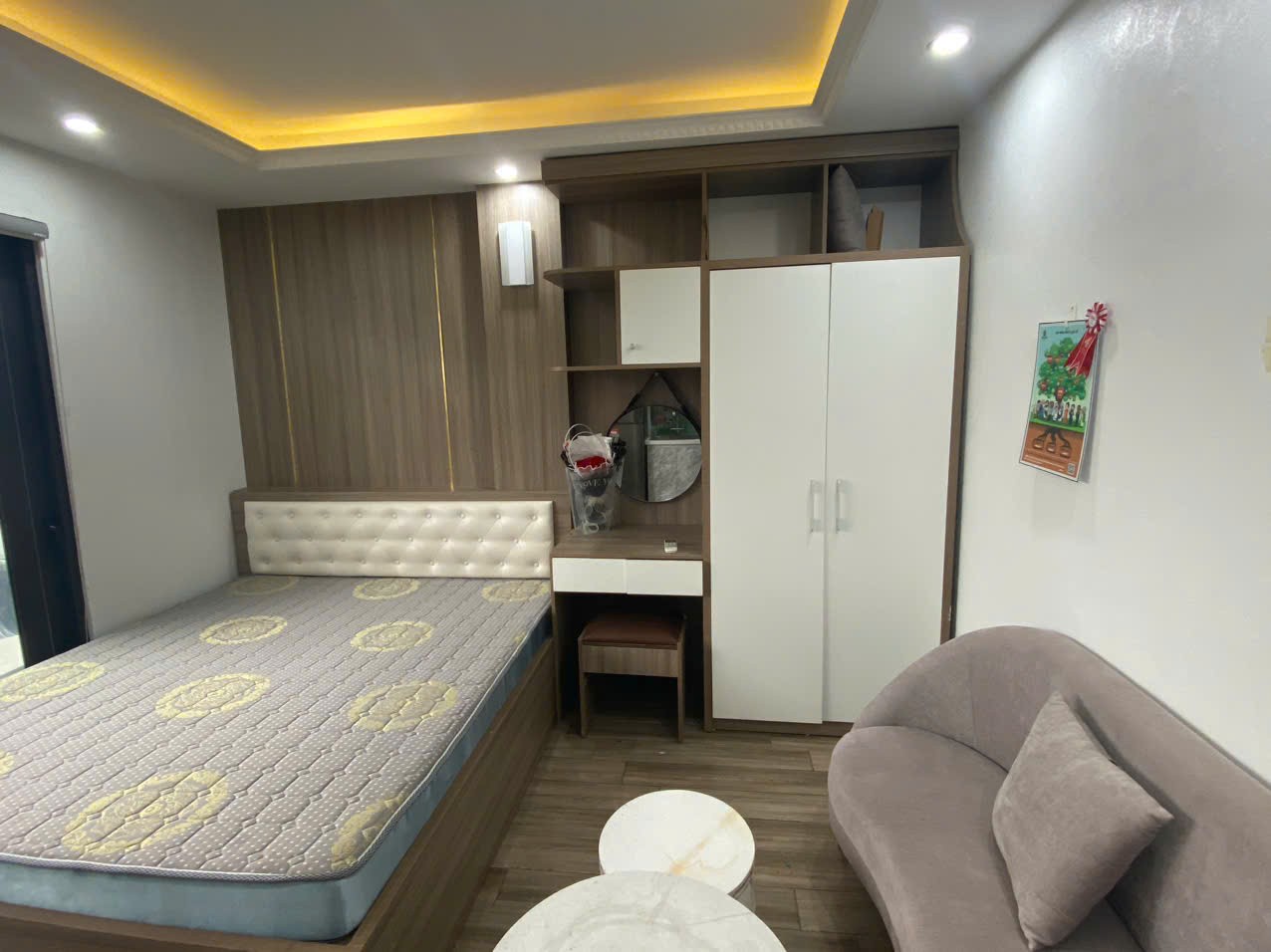 Cho thuê Căn hộ chung cư mini Full đồ cao cấp. Ban công View Hồ Tây cực Chill. Chỉ 7.5tr 4