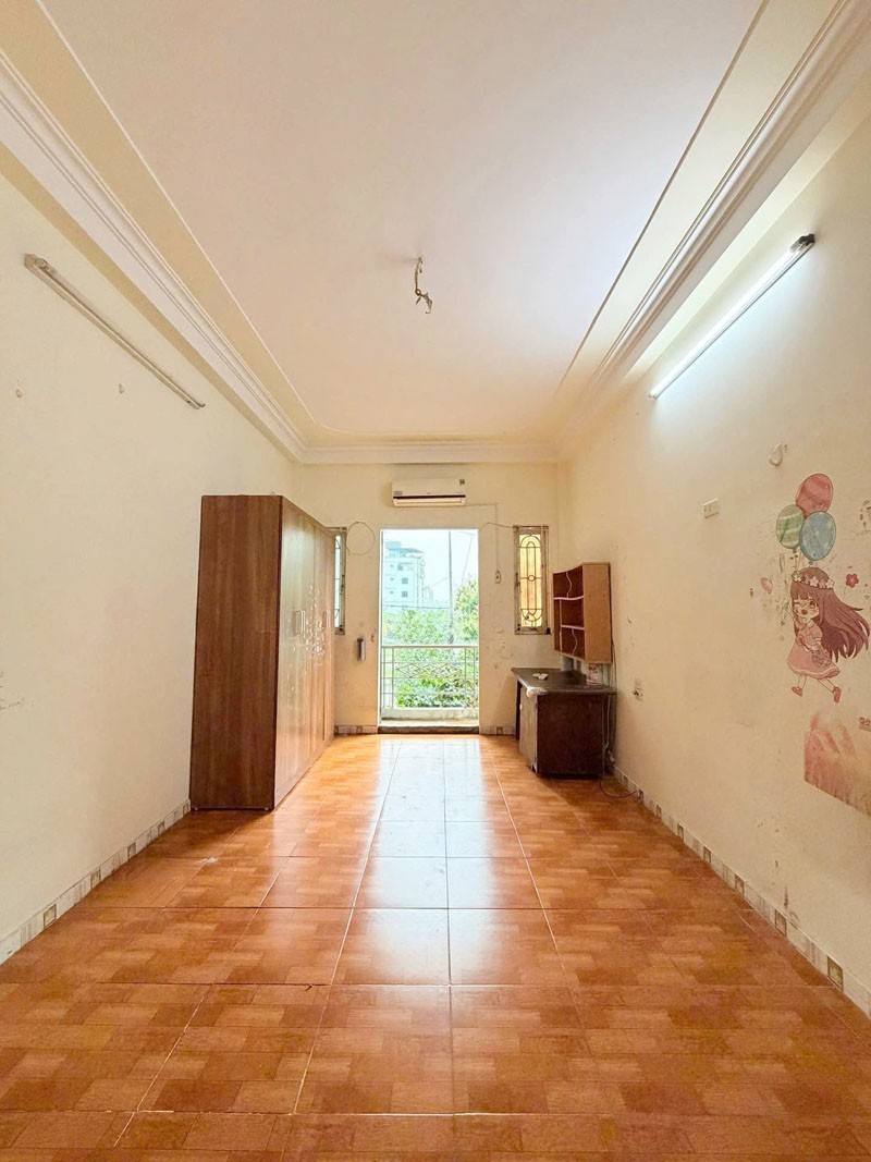 Bán Nhà Phân Lô TĐC Thanh Am: 40m2, Nhà 4 Tầng - Ô Tô Tránh - Kinh Doanh - View Thoáng 2