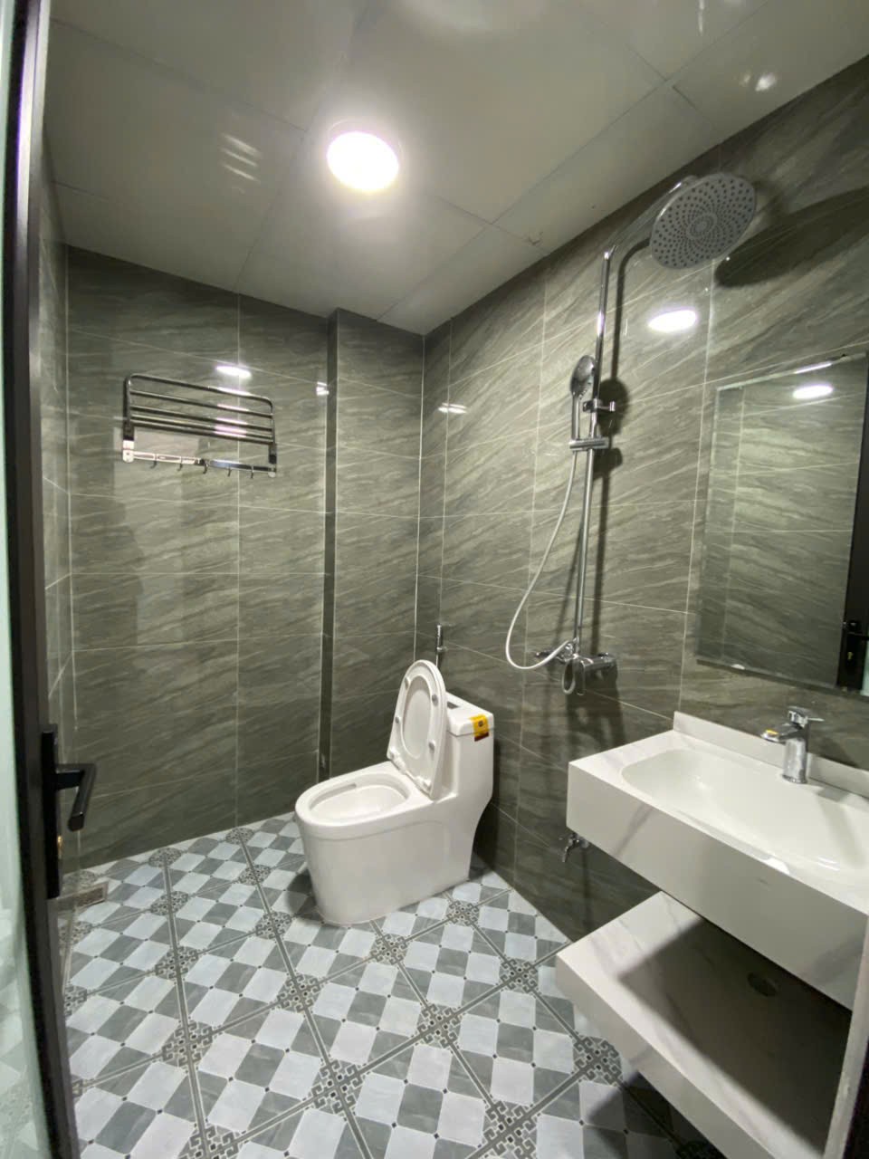 CƠ HỘI SỞ HỮU NHÀ MẶT PHỐ NGÔ THÌ NHẬM GIÁ HƠN 6 TỶ – THANG MÁY – FULL NỘI THẤT 4