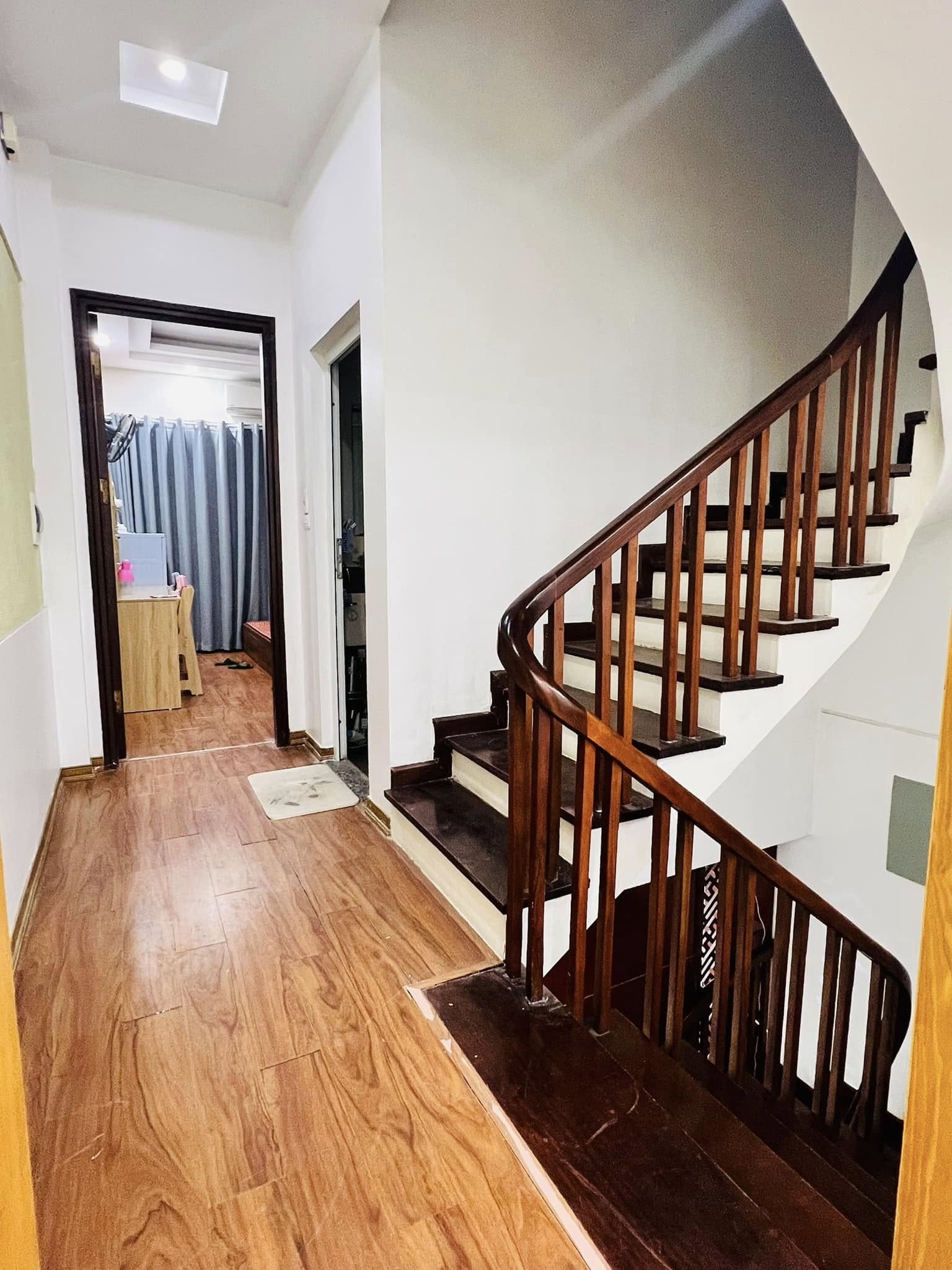 BÁN NHÀ THANH XUÂN, PHÂN LÔ OTO, 50M2 4 TẦNG, Ở, KINH DOANH, VĂN PHÒNG, CHỈ 20.X TỶ 4