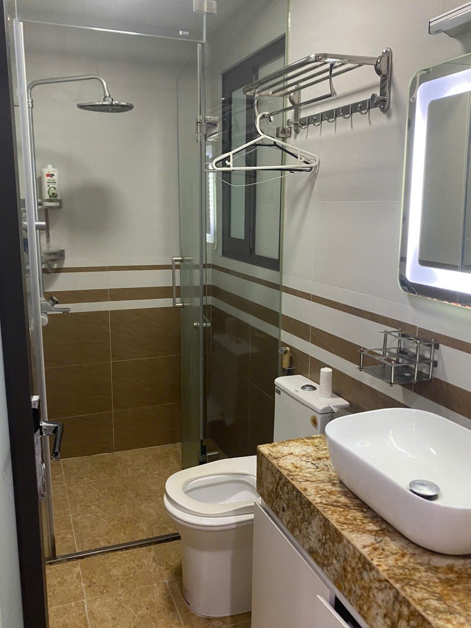 Cho thuê Căn hộ chung cư mini Full đồ cao cấp. Ban công View Hồ Tây cực Chill. Chỉ 7.5tr 5