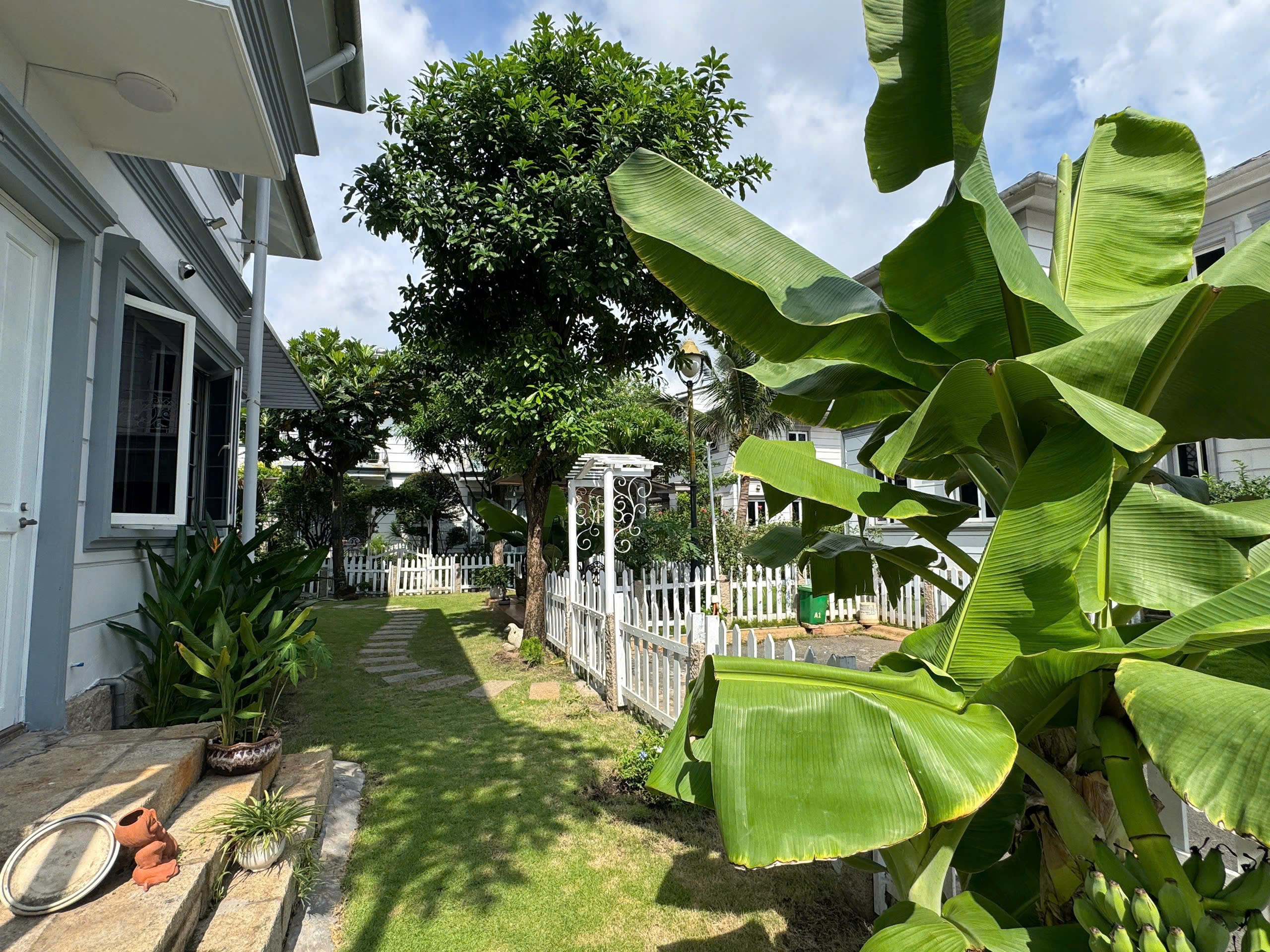 CHO THUÊ BIỆT THỰ COMPOUND GARDEN HOME THỦ ĐỨC, 4PN, GIÁ 26TR NHÀ MỚI. 5