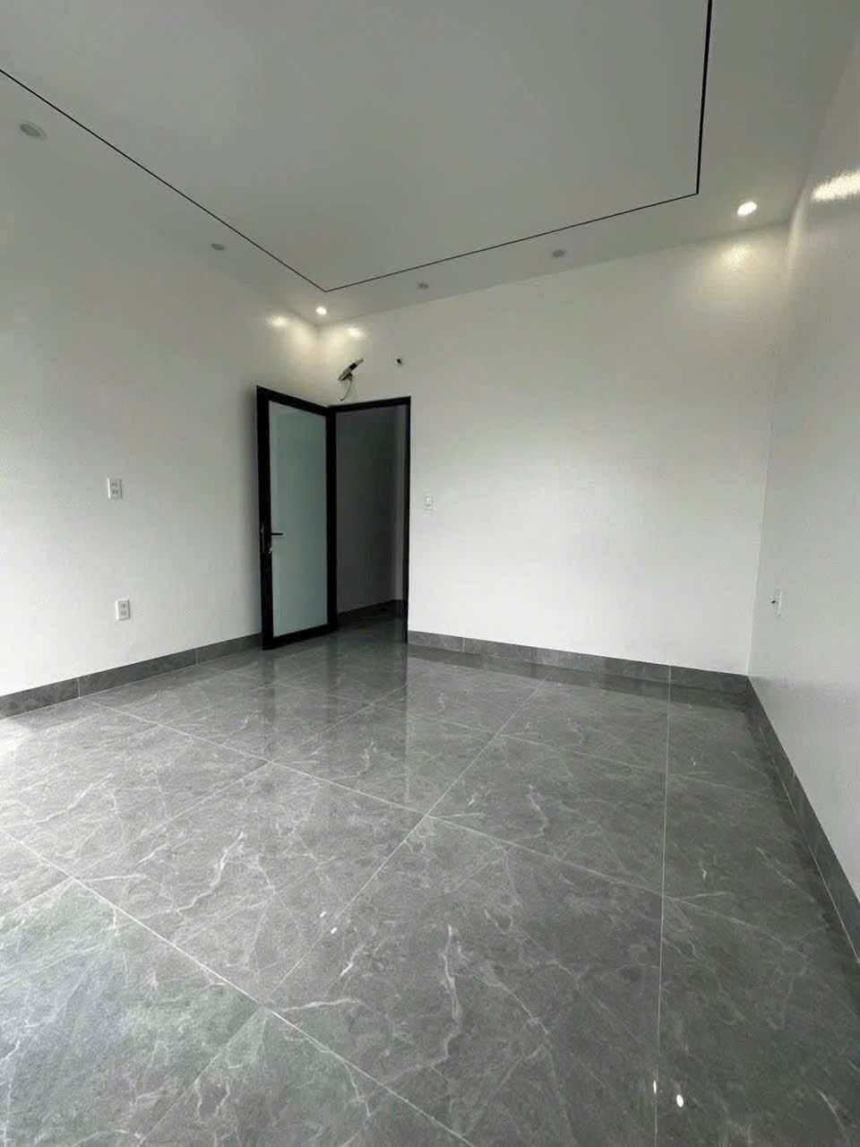 Bán nhà ngõ phố Hoàng Lộc, ph Lê Thanh Nghị, TP HD, 52m2, mt 4m, 3 ngủ, 3 vs, mt 4m, ngõ oto chỉ 3 5