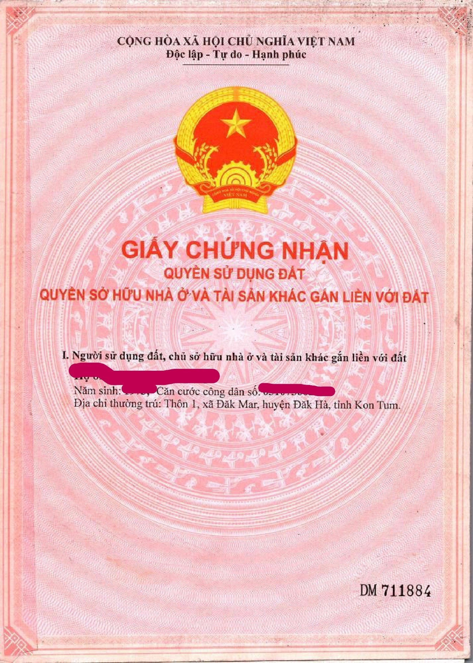 Lô đất này có vị trí rất thuận lợi, nằm ngay khu dân cư hiện hữu, đi lại cực kỳ tiện lợi. Đất có