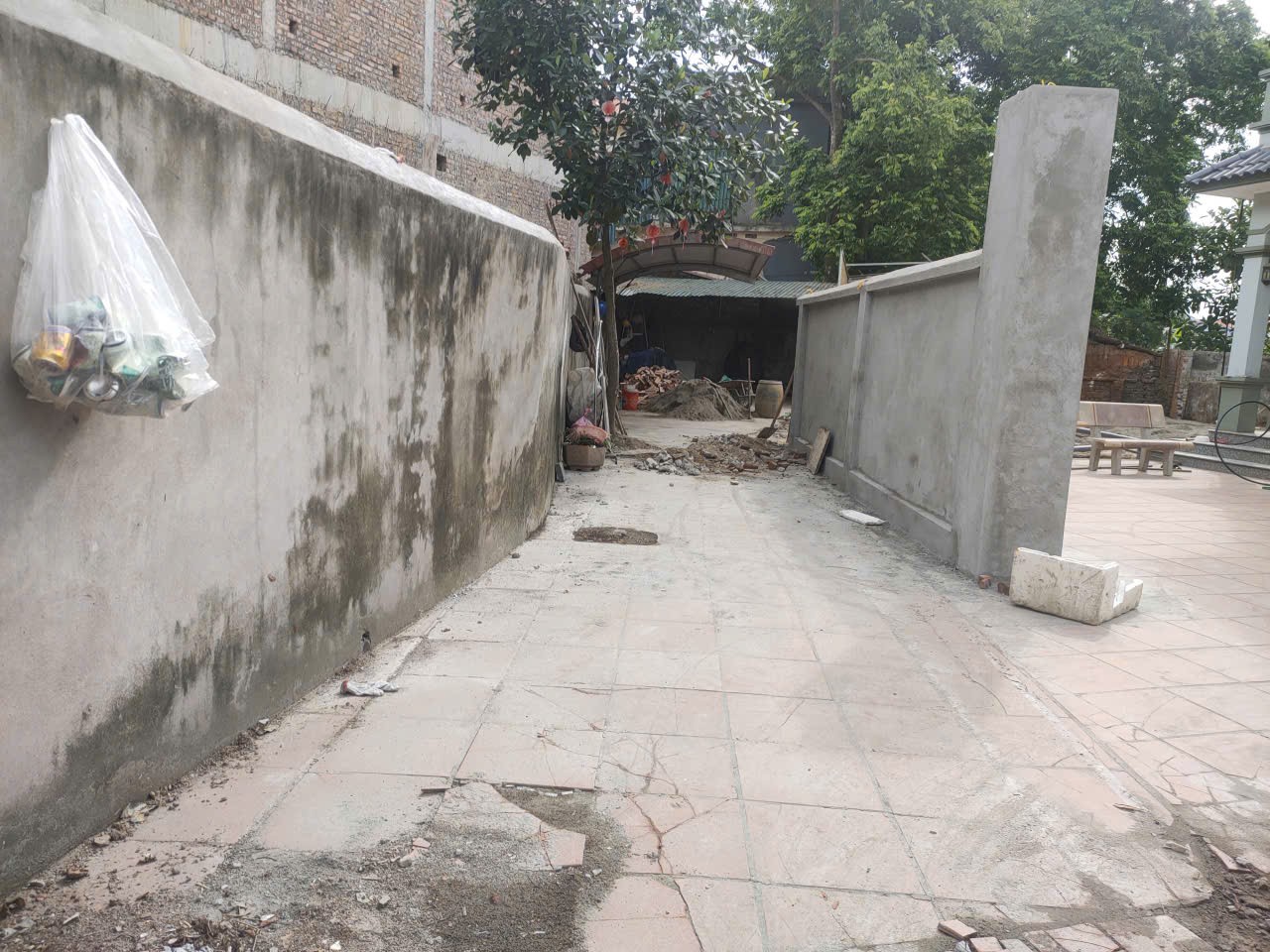Cần bán 45m2 đất thổ cư Trưng Trắc, Văn Lâm, ô tô vào, chỉ 1.x tỷ: 0835459289