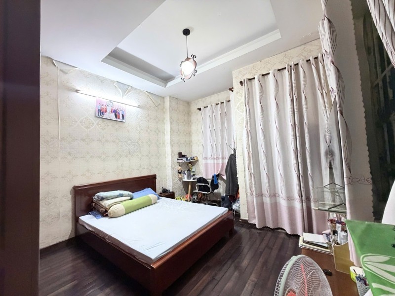 Bán nhà 105m2 đường Số 8, Linh Trung, Thủ Đức, TP HCM, 3 tầng, SHR. Giá 10,35 tỷ. 5
