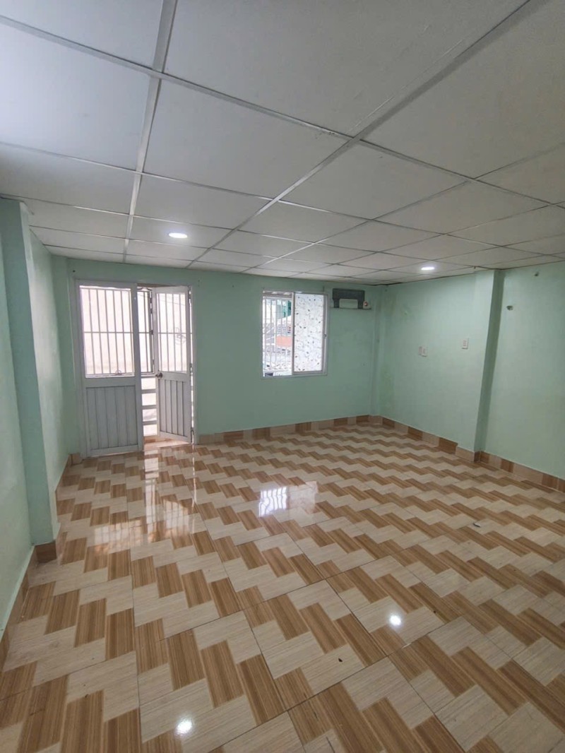 TRỊNH ĐÌNH TRỌNG TÂN PHÚ HẺM 4M - 30M2 2 TẦNG CHỈ 3.85 TỶ 5